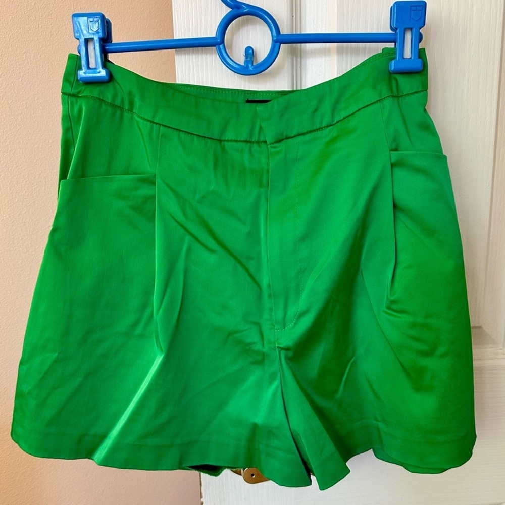 Zara satin short